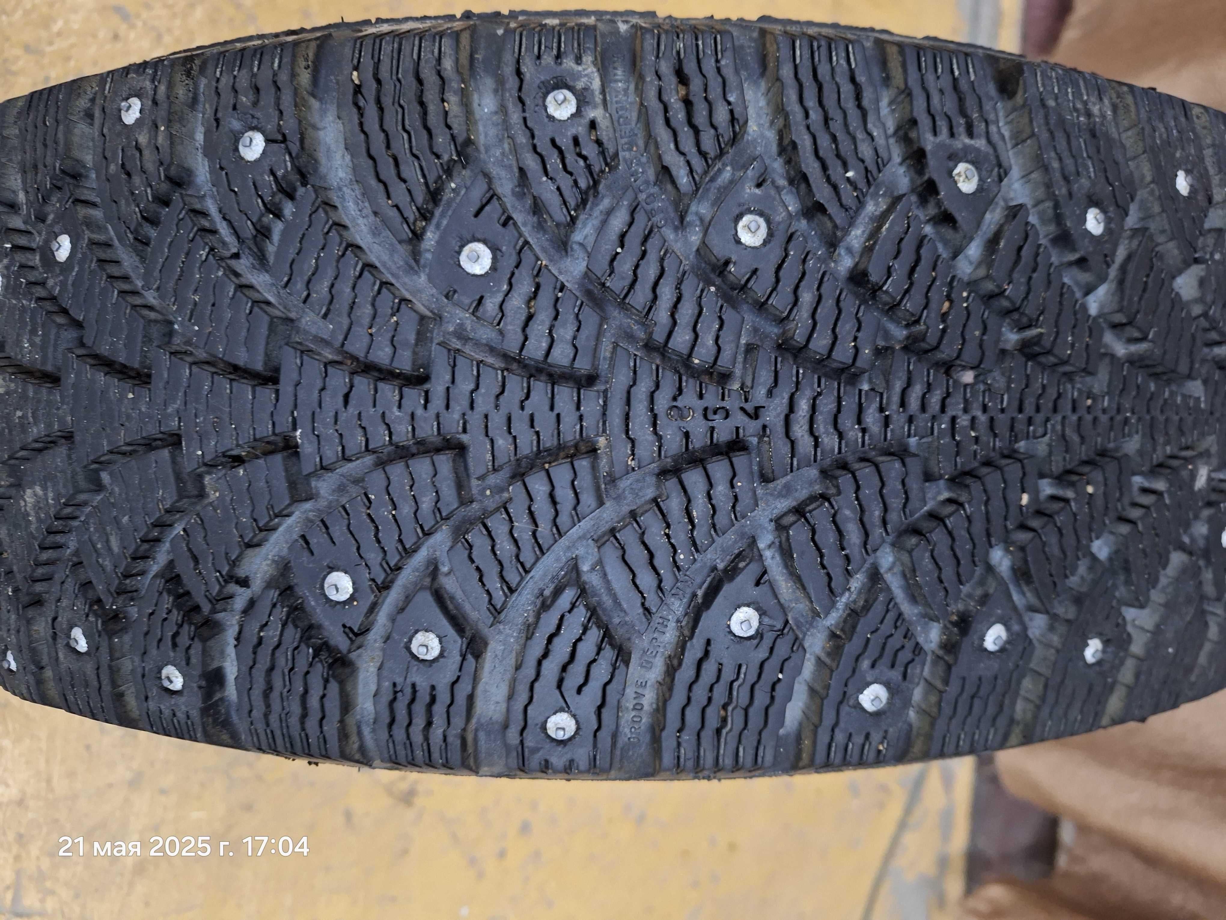 финские зимние шины Nokian Hakkapeliitta  и диски