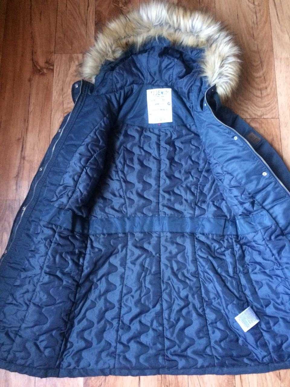 Продам аляску Германия на девушку(весна-осень)