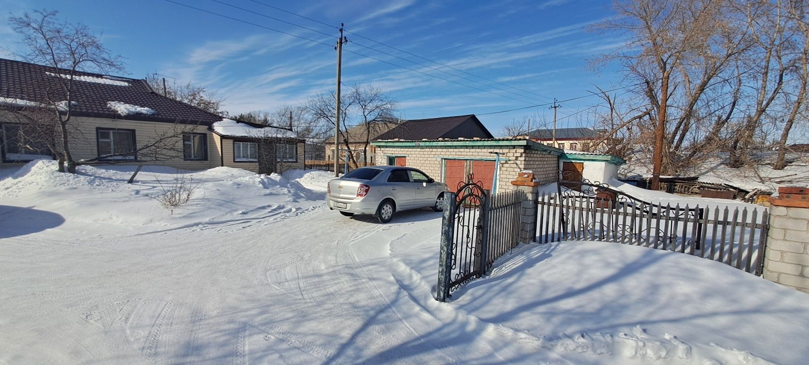 Продам дом на 2х хозяев