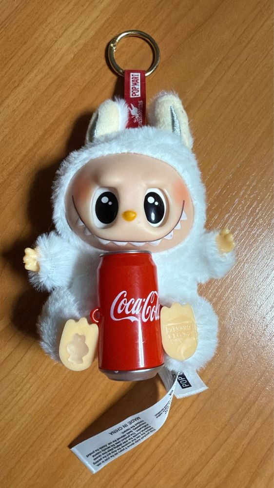 Лабубу в одежде игрушка подвеска