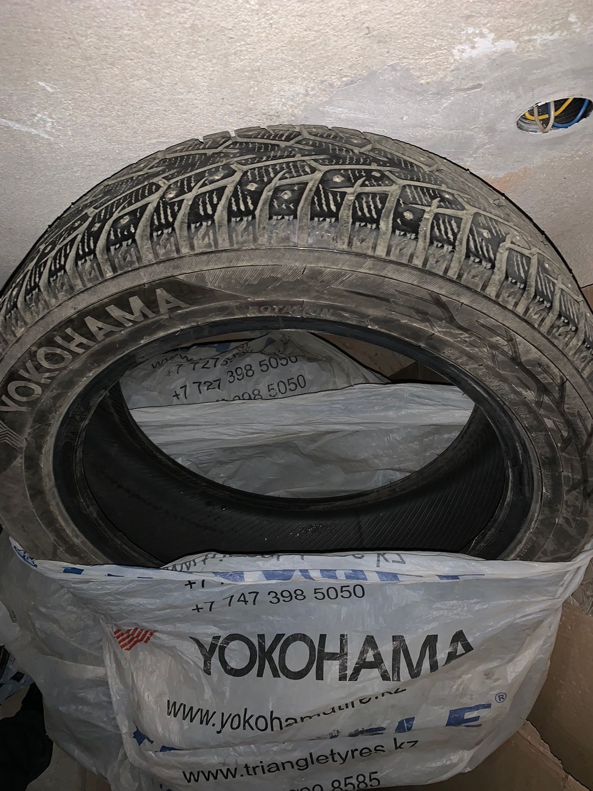 Шины зимние шипованные YOKOHAMА