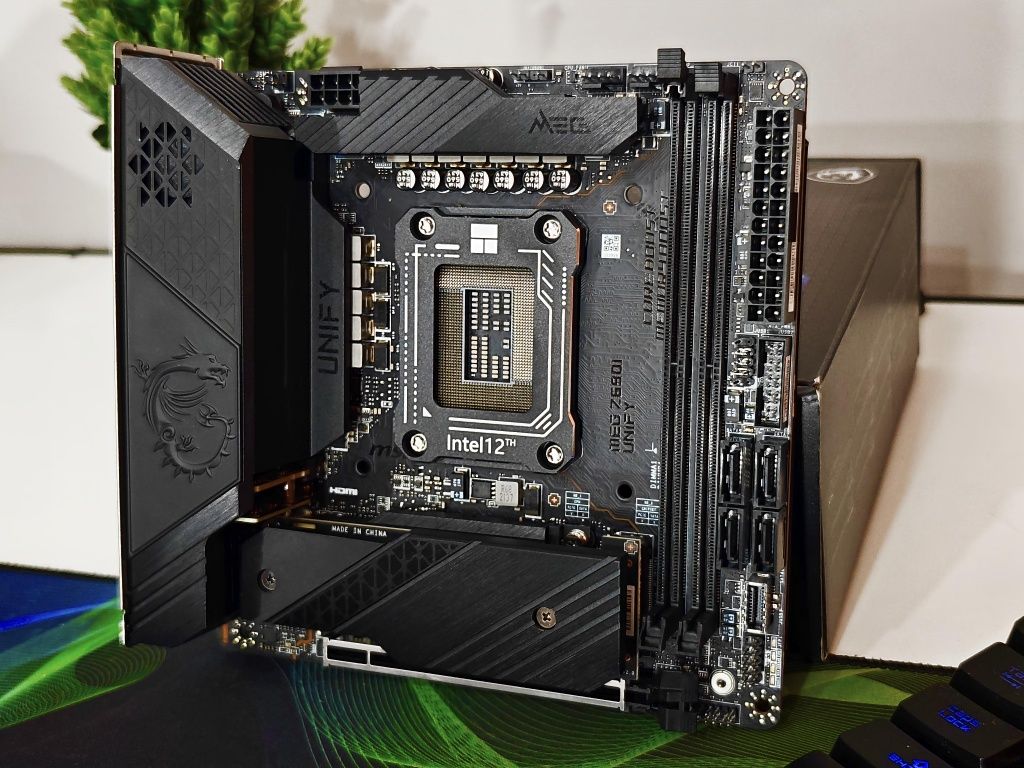 Материнская плата MSI MEG Z690I UNIFY НОВАЯ!