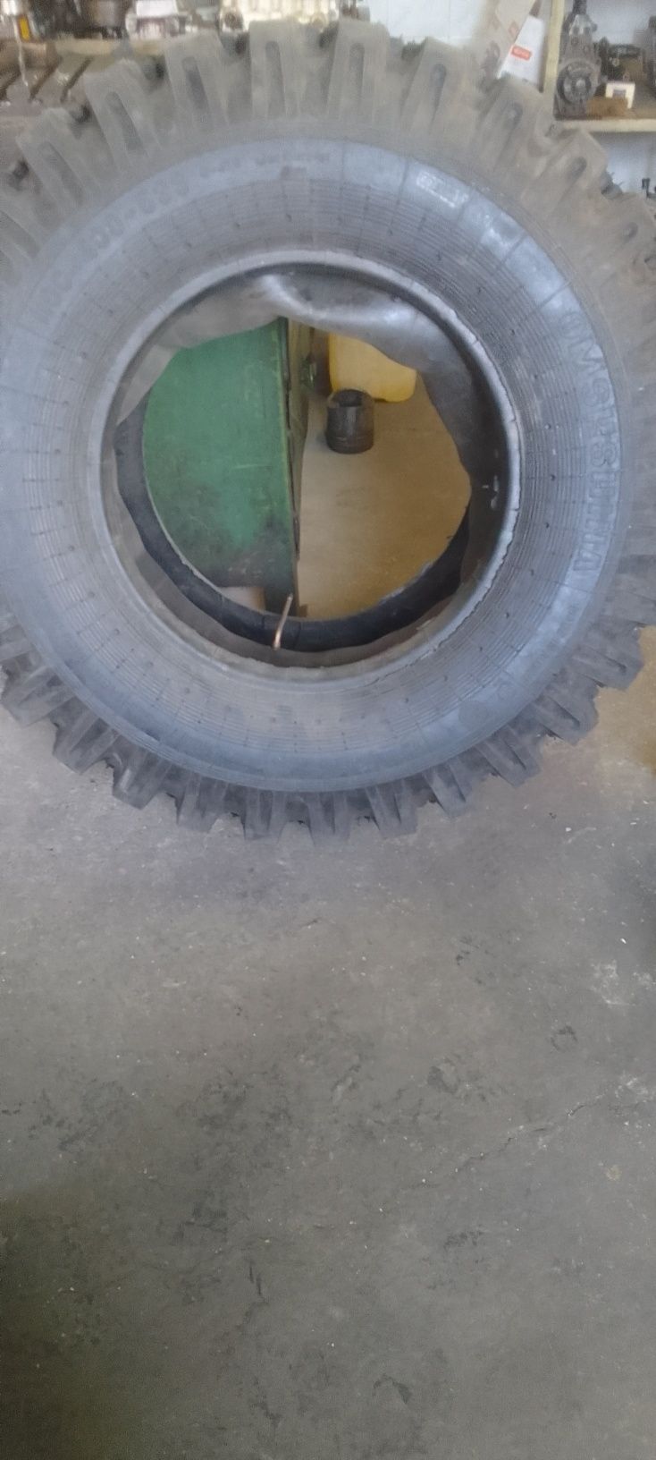 Продам  шины Наташка Omskshina 1100/400-533, 0-47А