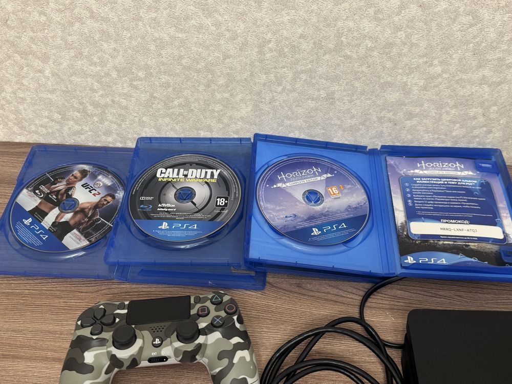 Продам PlayStation 4 Slim 1ТБ