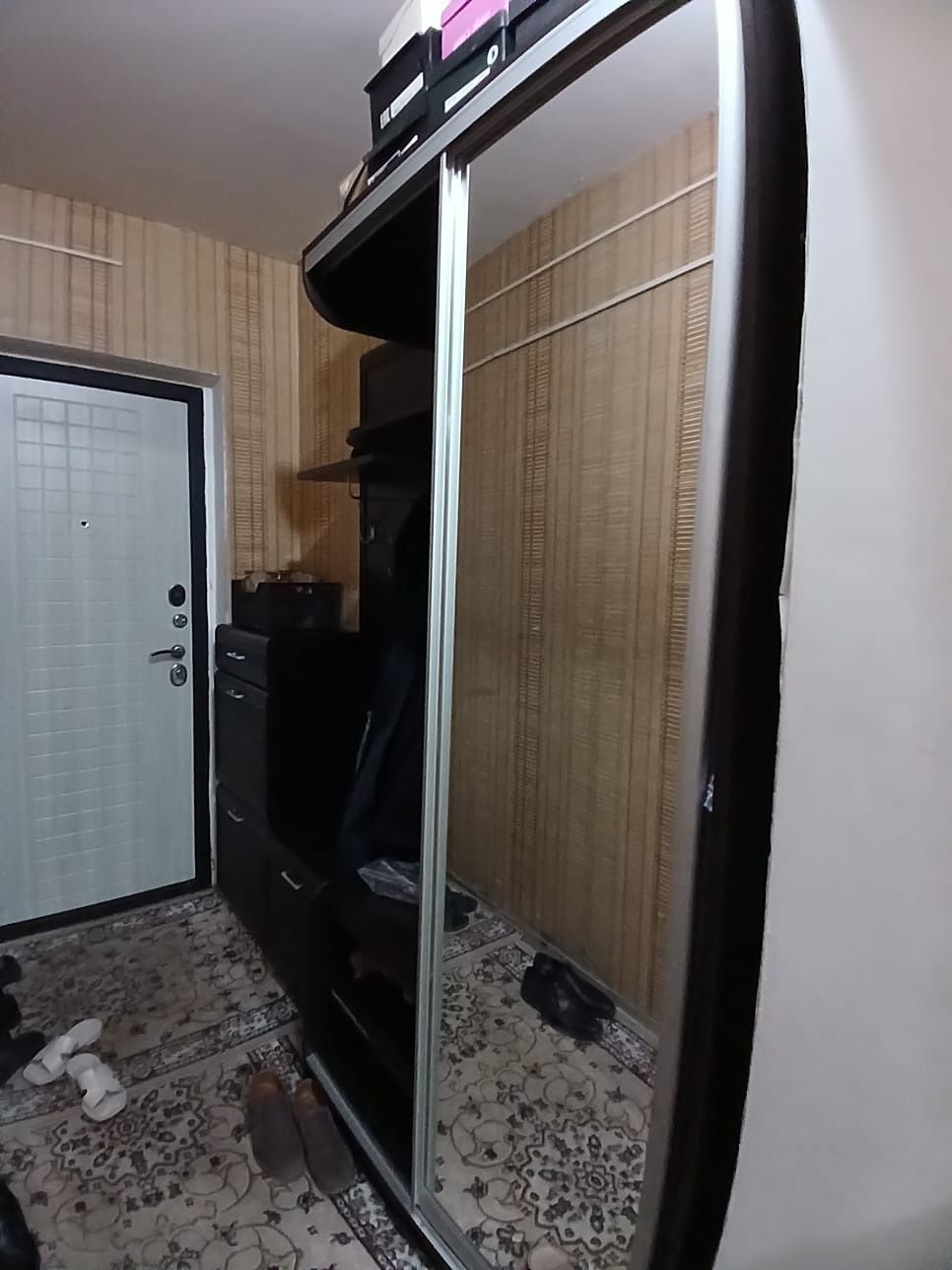 Шкаф прихожая бу