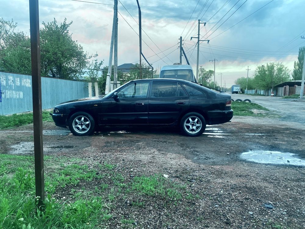 Митсубиси галант 1993года