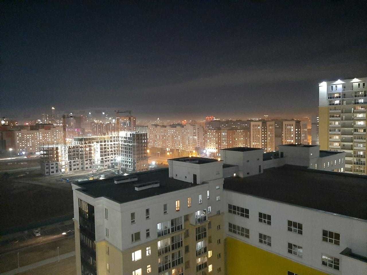 Продам 2-х комнатную квартиру с паркингом и с кладовкой.
