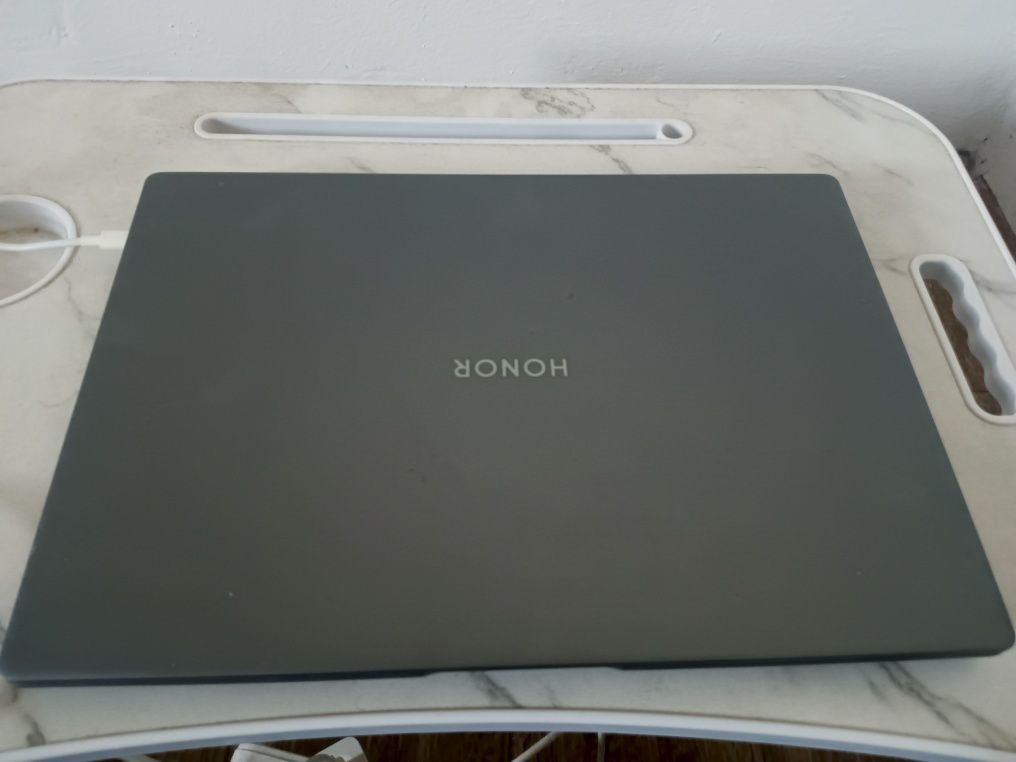 Honot magicbook x16