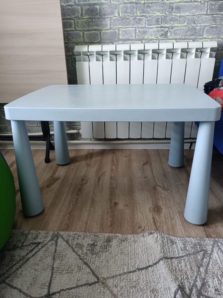 Стол , стул детский