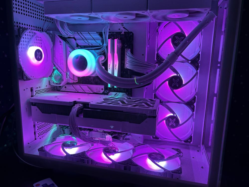 Геймерский Космолёт: Мощный пк с RTX 4070 TI и I7 13700KF
