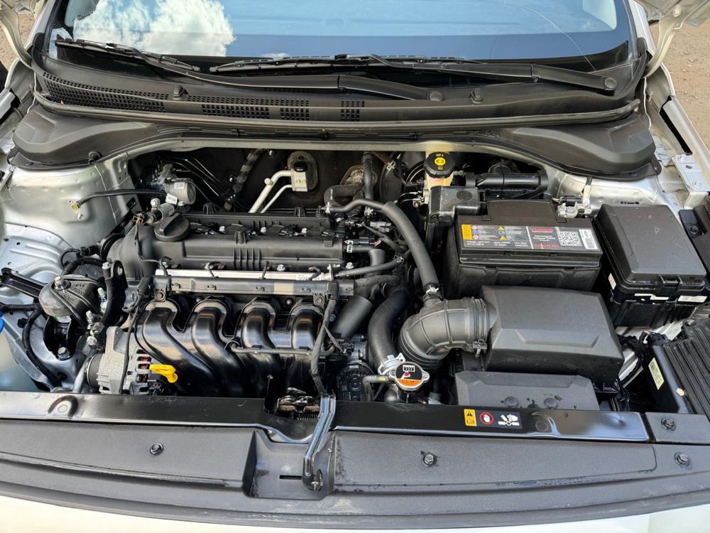 Hyundai Accent 2023, автомат, отличное состояние, на гарантии