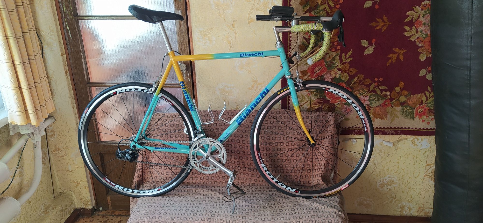 Шоссейник Bianchi