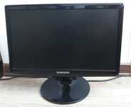 19" LG L1953S, 18,5" Samsung LS19A10N
