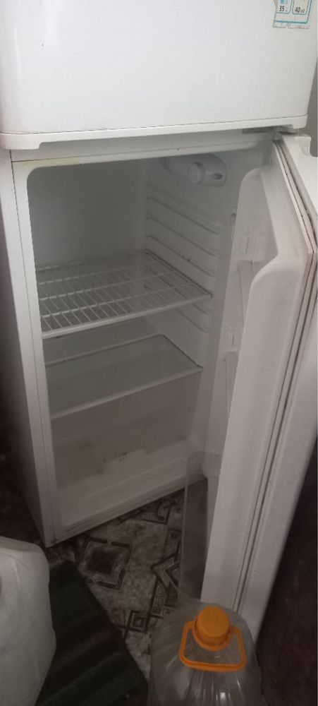 Халадилнек сатылады