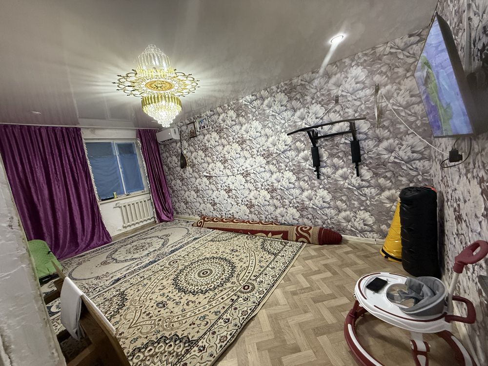 Продам 2 ком квартиру Газиз жубанова 3