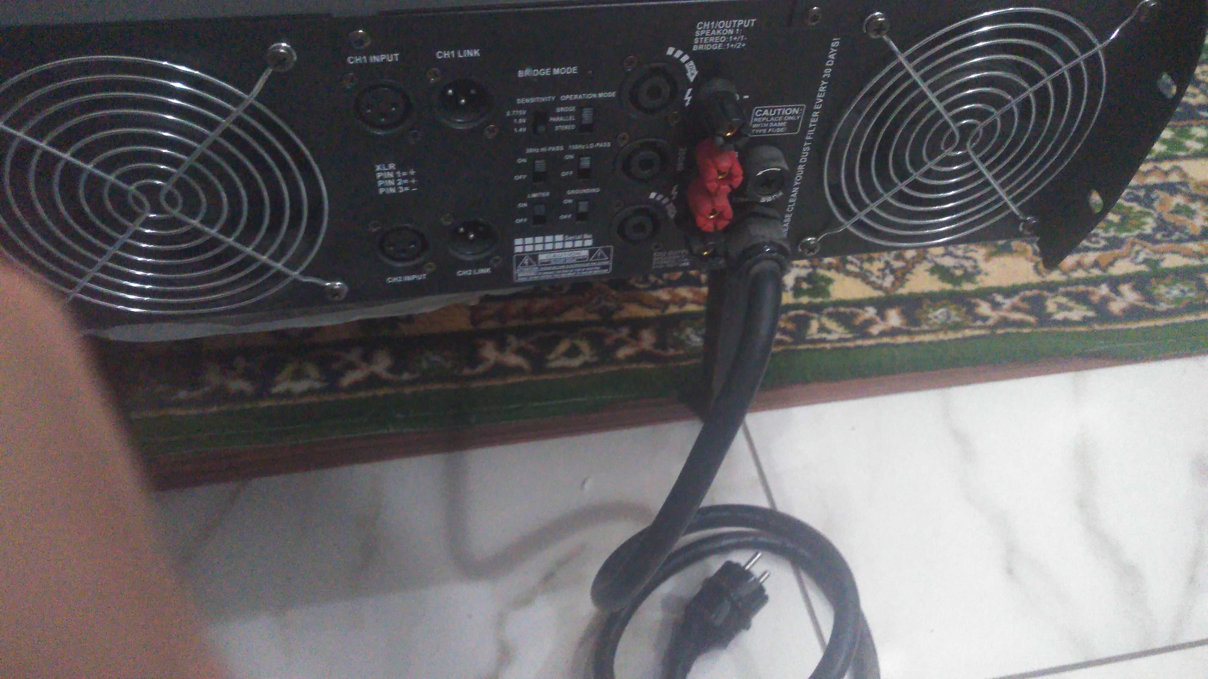 QSC RMX5050 профессиональный  акустический  усилитель мощности