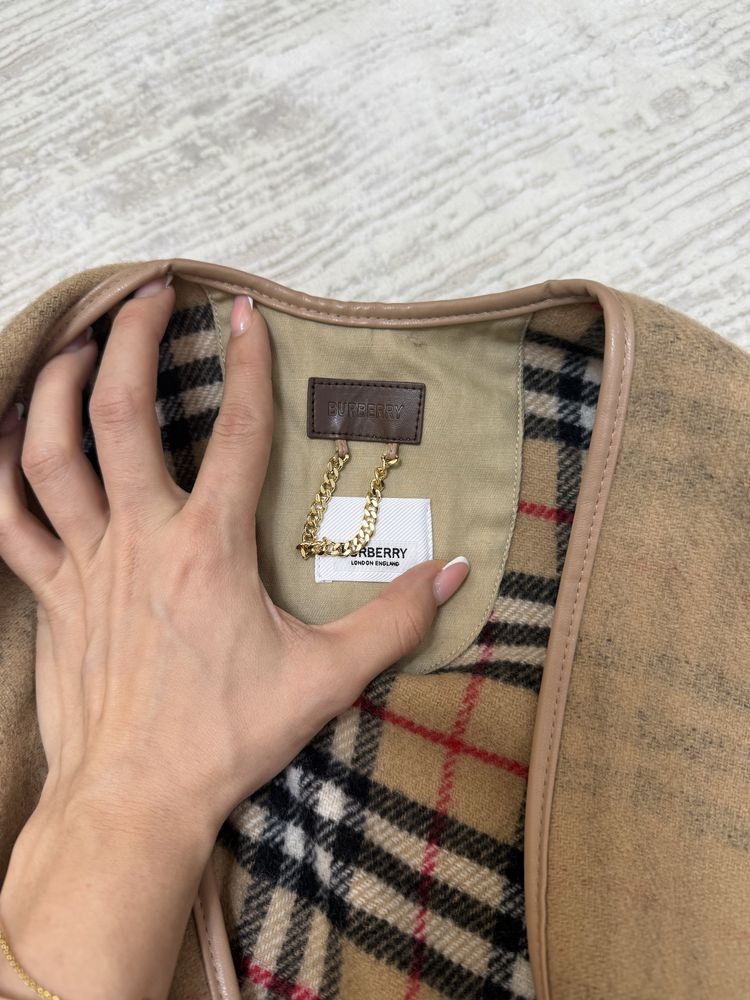 Пончо Burberry 100% кашемир