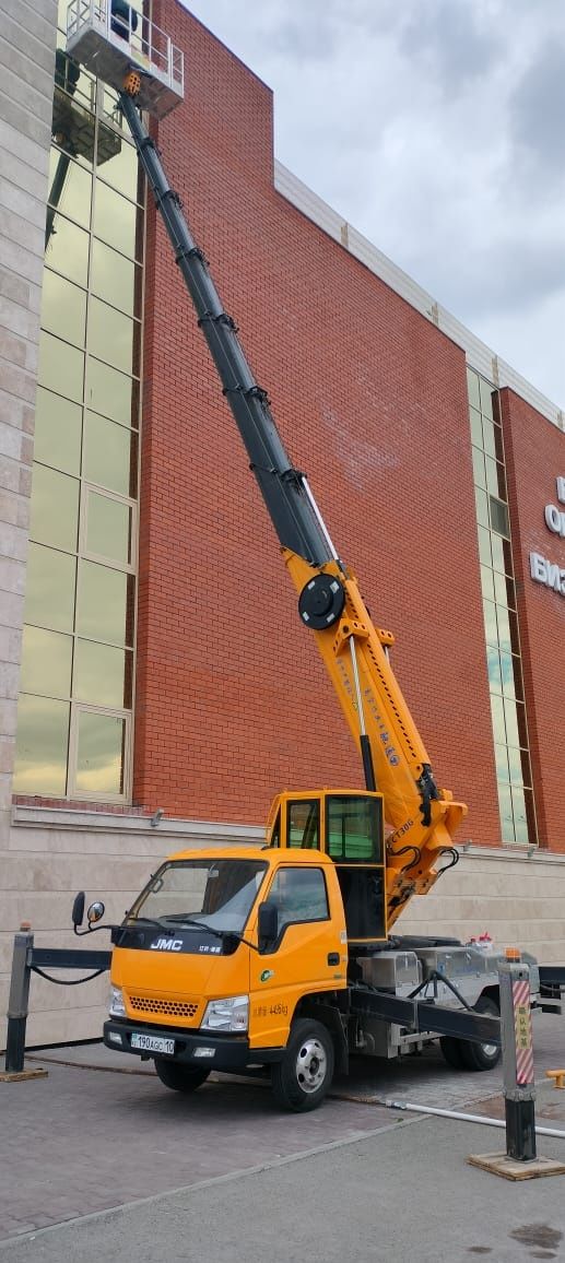 Услуги автовышки 30 метров