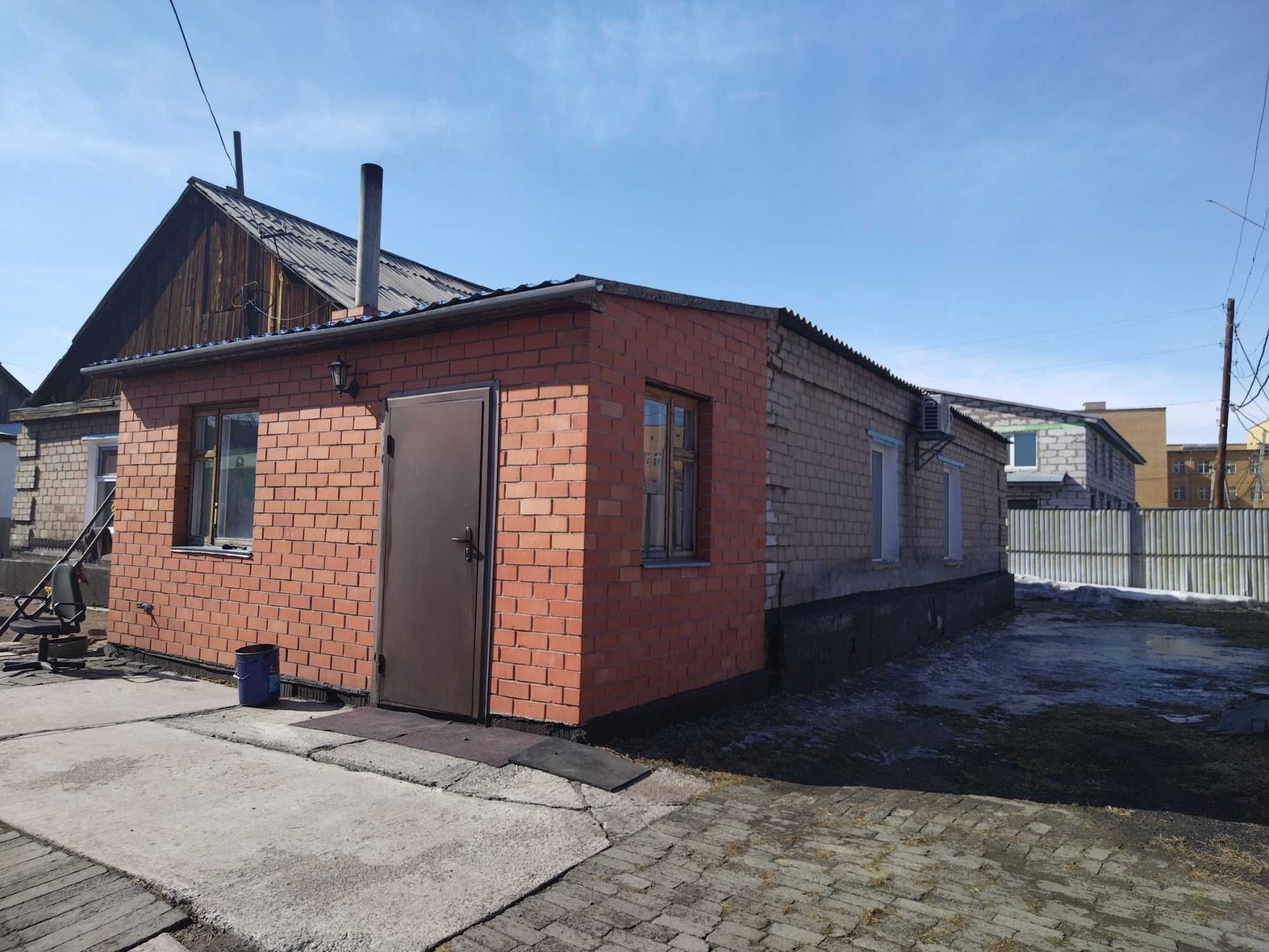 Продам срочно или обмен дом шпальный обложенный кирпичем