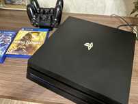 Продам PlayStation 4 + игровые диски и 2 контролера
