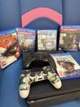 Продам PS4 с играми и контроллерами
