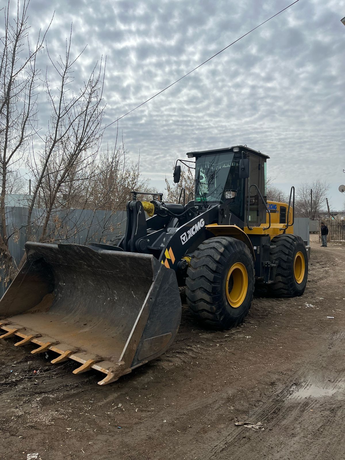 Фронтальный погрузчик XCMG LW500FN
