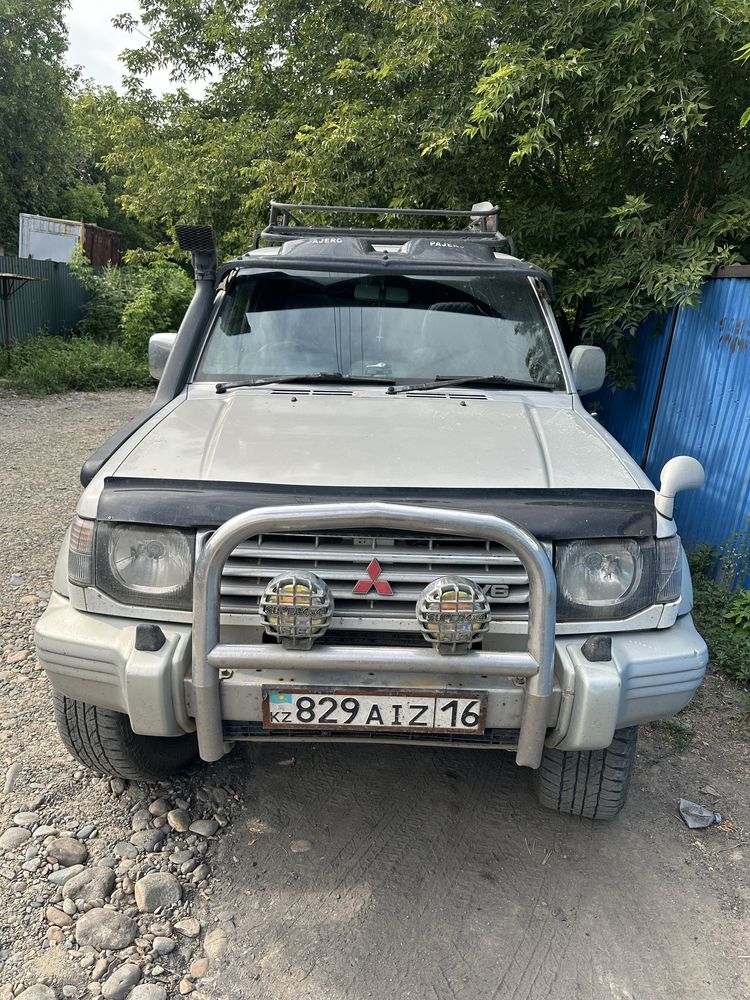 Продам Паджеро 2