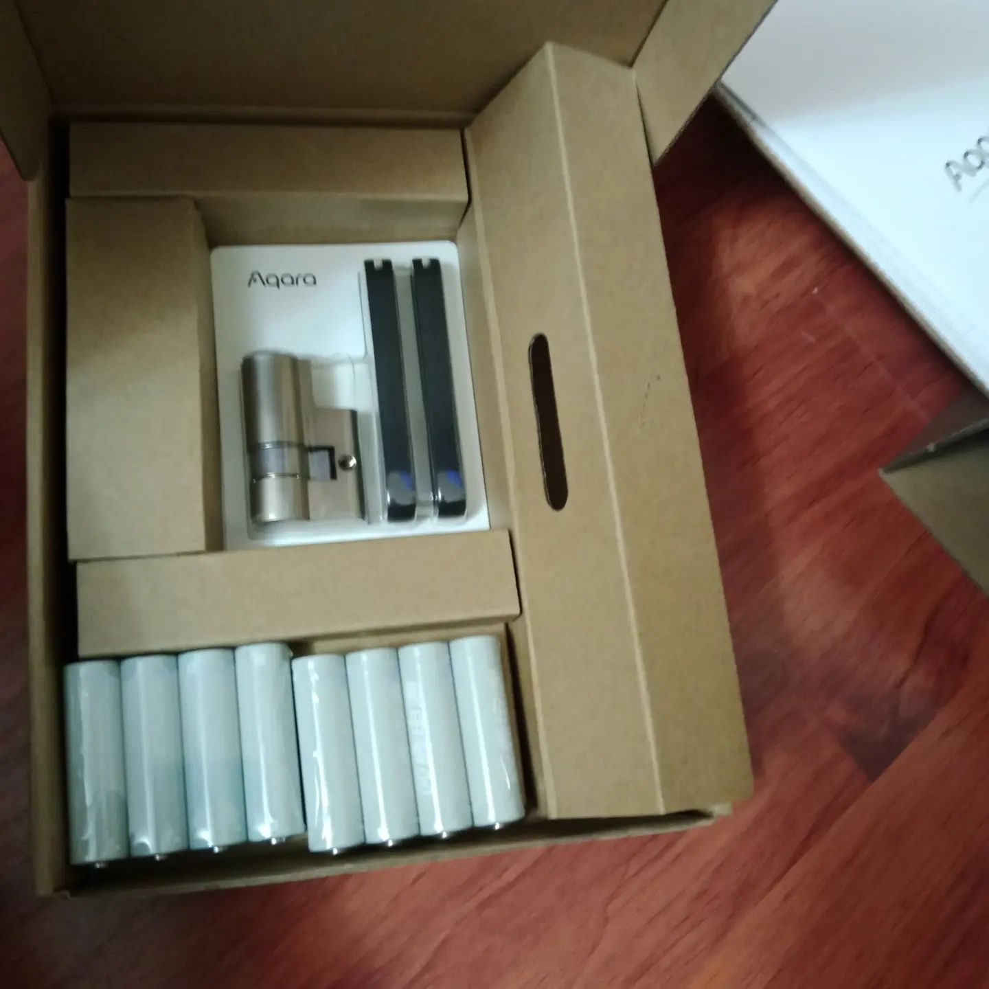 Продам Aqara N 100 смарт замки