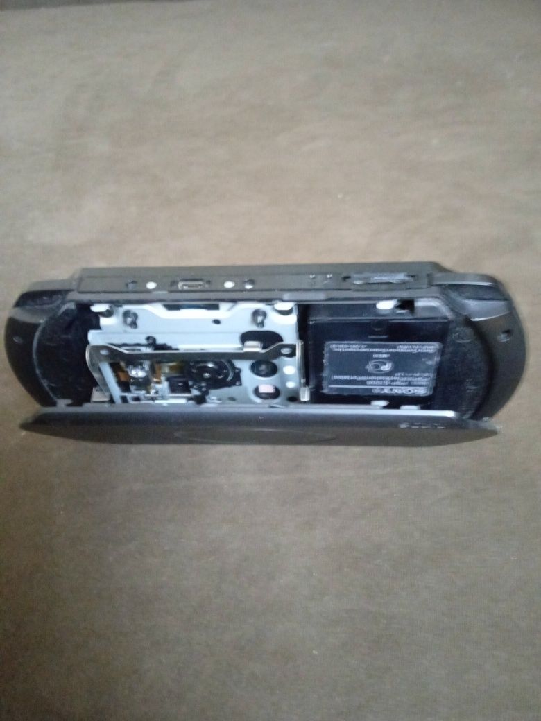 Срочно,продам.Psp-E 1008
