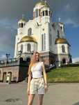 Кроссовки женские