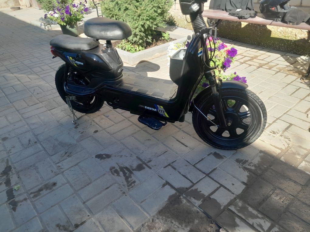 Продам электро скутер