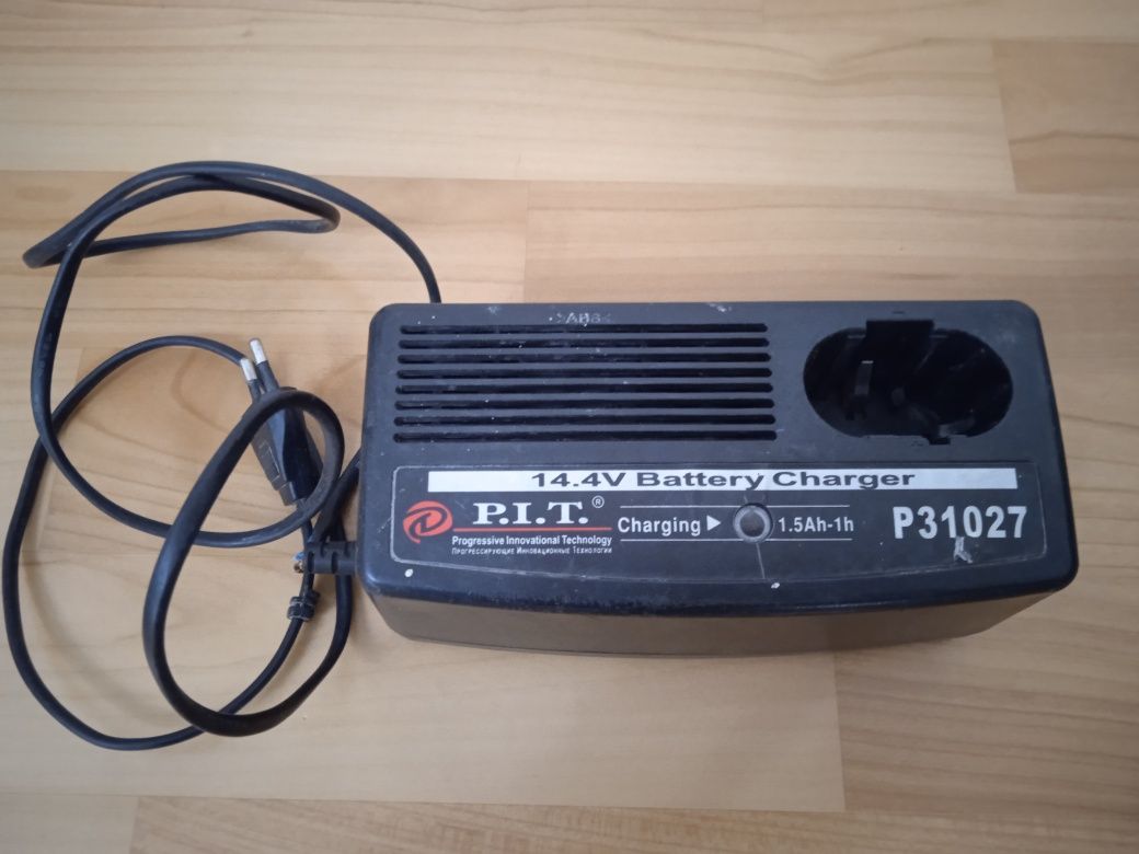 Зарядное устройство для аккумулятора P.I.T.
