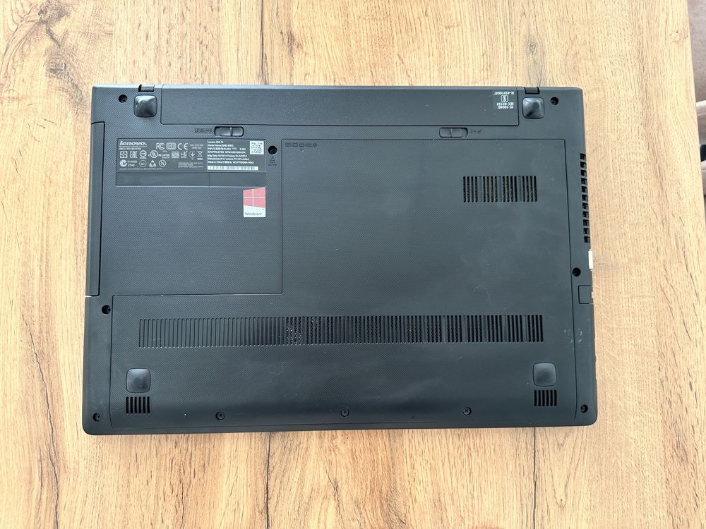 Lenovo  ноутбук