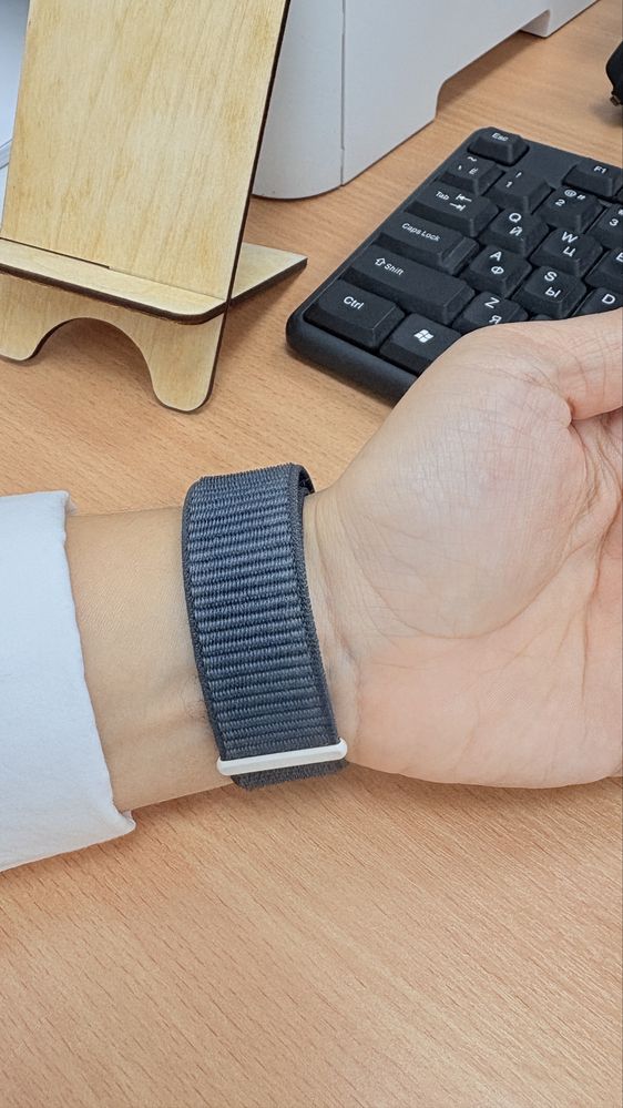 Продается Apple watch SE 40