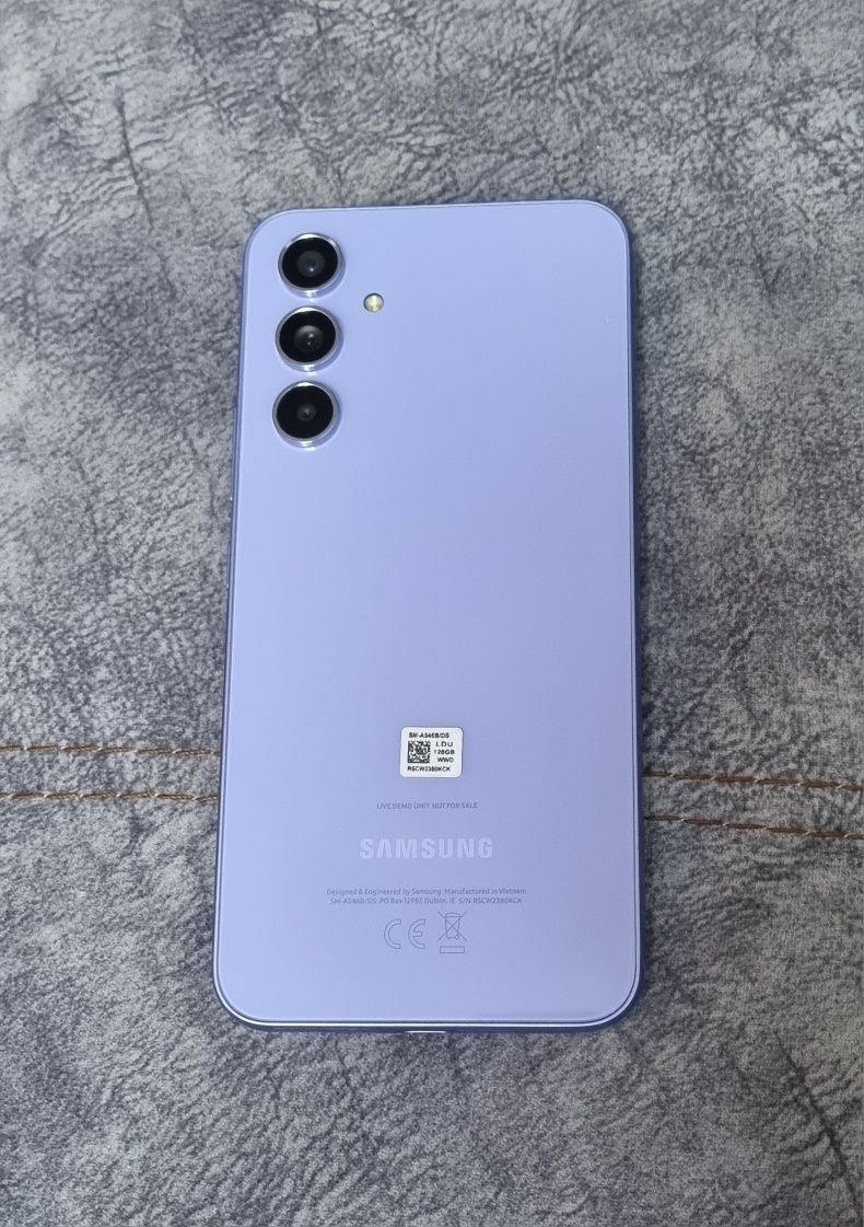 Продам Samsung Galaxy A54 Demo