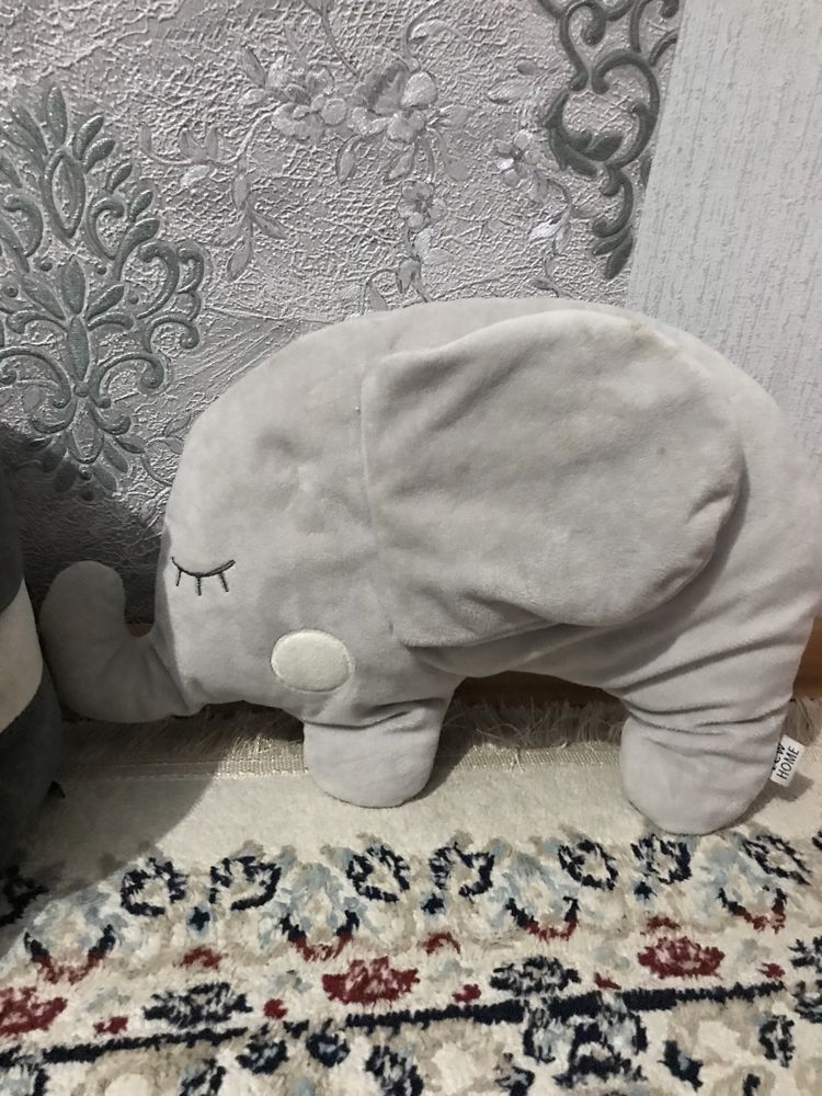 Продам игрушки разные