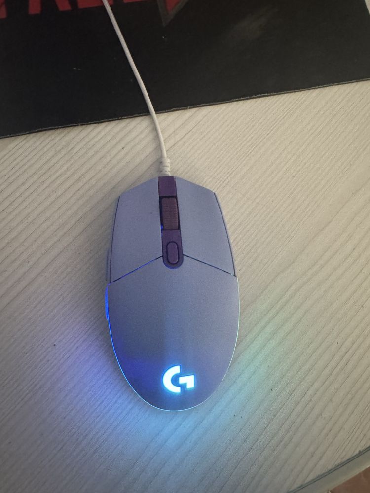 Продаю игровую мышь logitech g102 lightsync