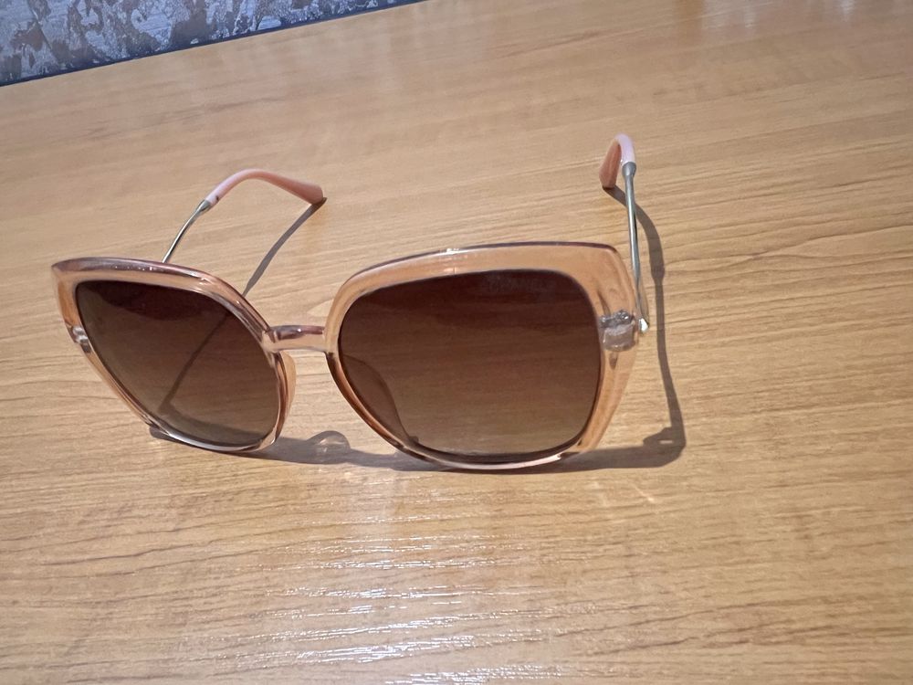 Продам очки 1 пара женские, 2 пары мужские, недорого