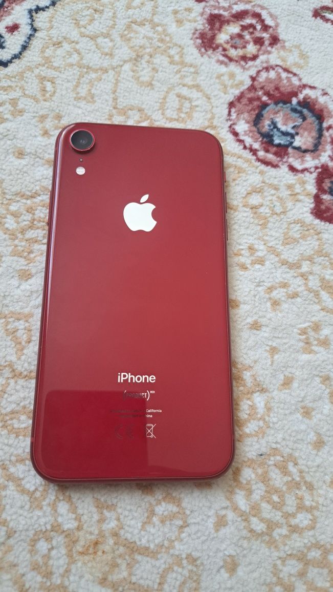 Продаю iPhone Xr  
Цвет: красный  
Состояние хорошее  
Батарея: 75%