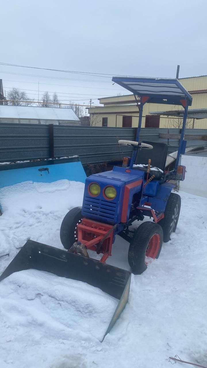 Продам Мини трактор