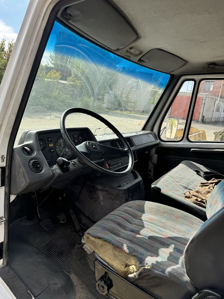 Продам Mercedes 410d T1