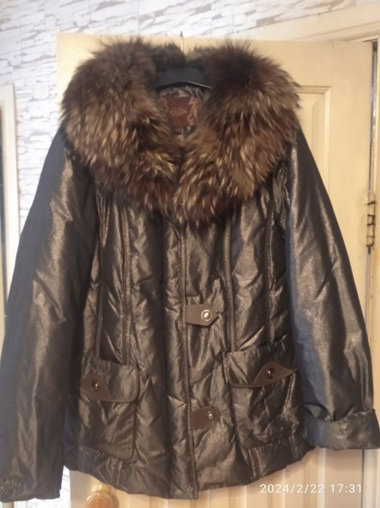 Продам куртку,48-50,новая,мех натуралка!