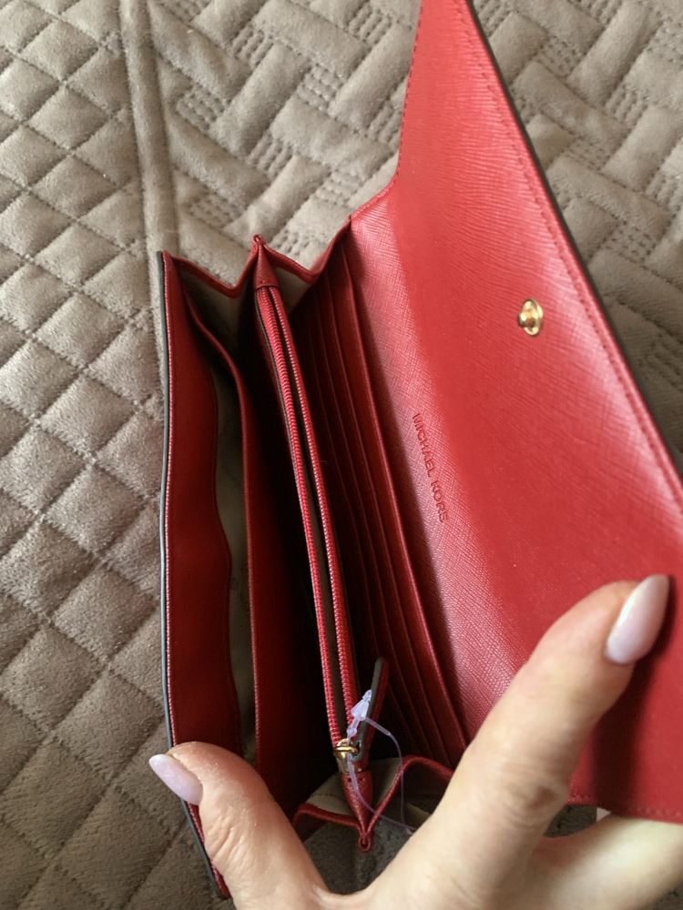 Продам кошелек фирменный