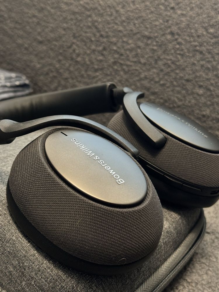 Наушники Bowers & Wilkins PX7