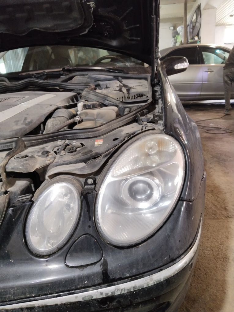 Фара на Мерседес w211 дорест