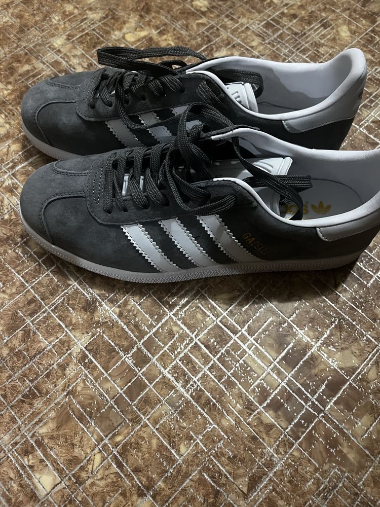 Adidas gazelle новые
