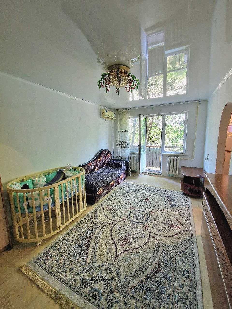 Продам 1 комнатную квартиру по Есет Батыра, 2 этаж