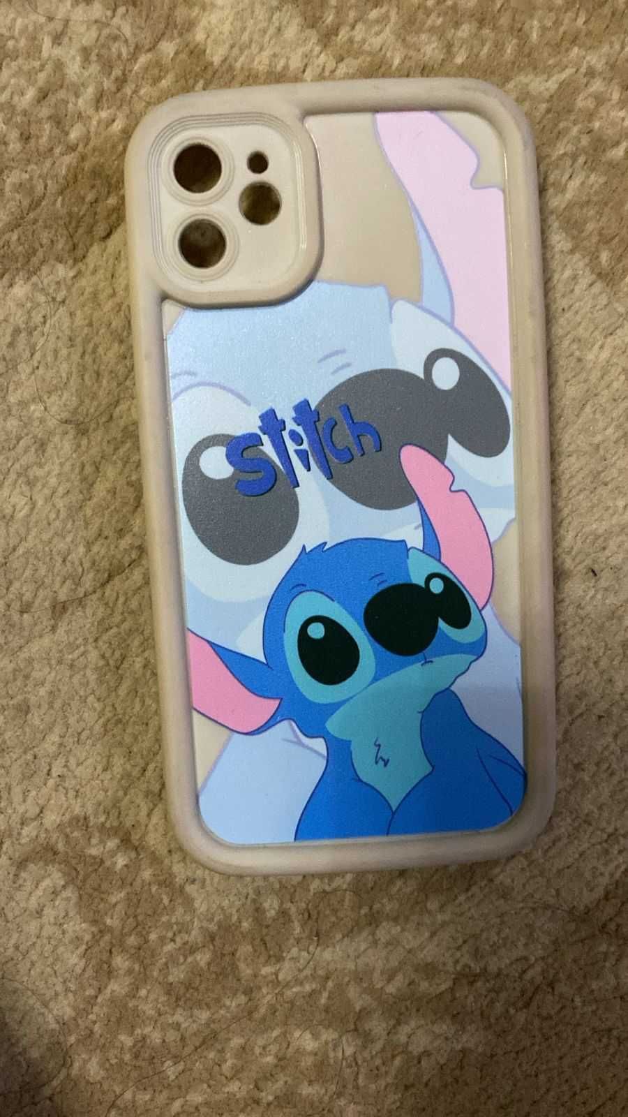 Чехлы для iPhone 11