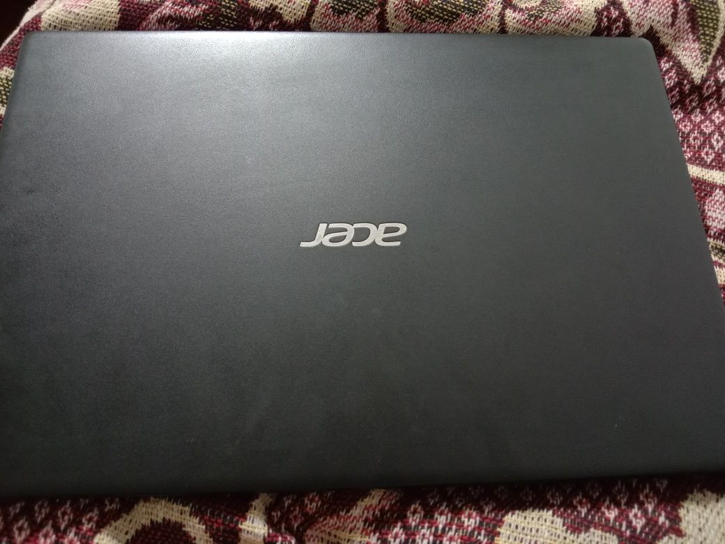 Ноутбук  Acer в хорошем состоянии