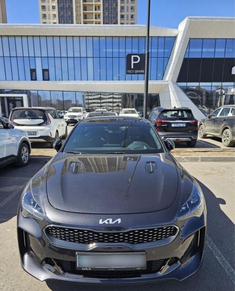 Kia Stinger GT line Suede+, 2.0 Turbo
